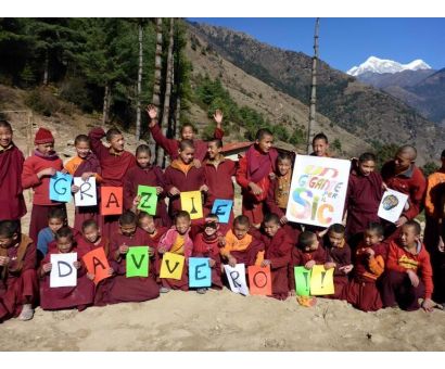 AIUTANDO IL NEPAL.... AIUTANDO IL NEPAL....